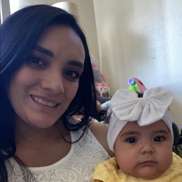 Meet your Posher, Anna - Picture 2 of 3